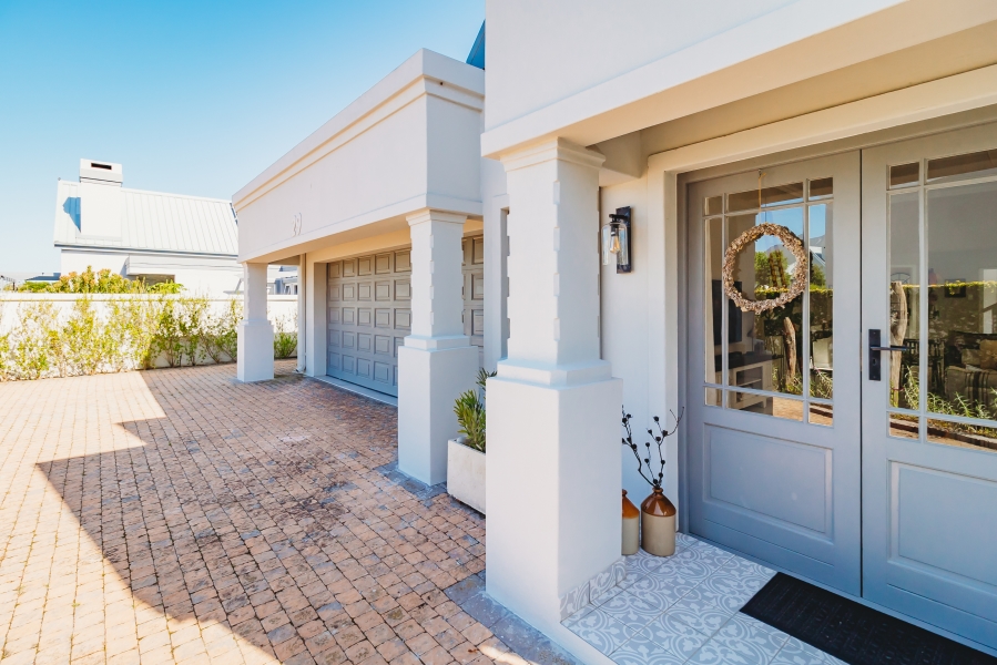 3 Bedroom Property for Sale in Kingswood Golf Estate Western Cape